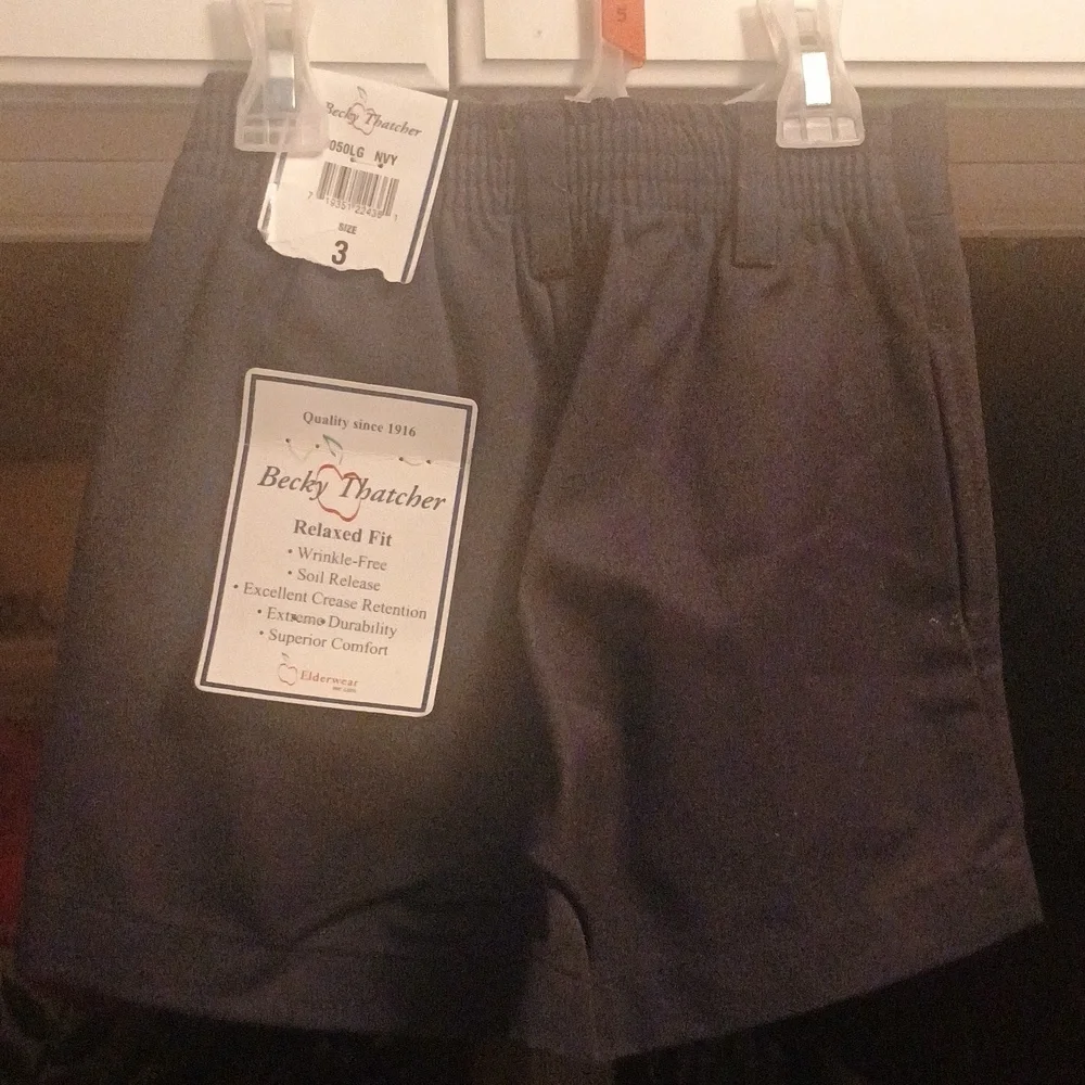 Becky Thatcher Navy shorts size 3 girls new with tags